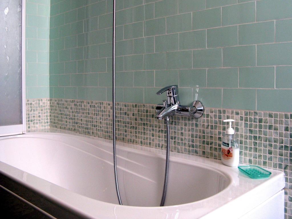 Casa Anto Apartment Lezzeno Phòng bức ảnh